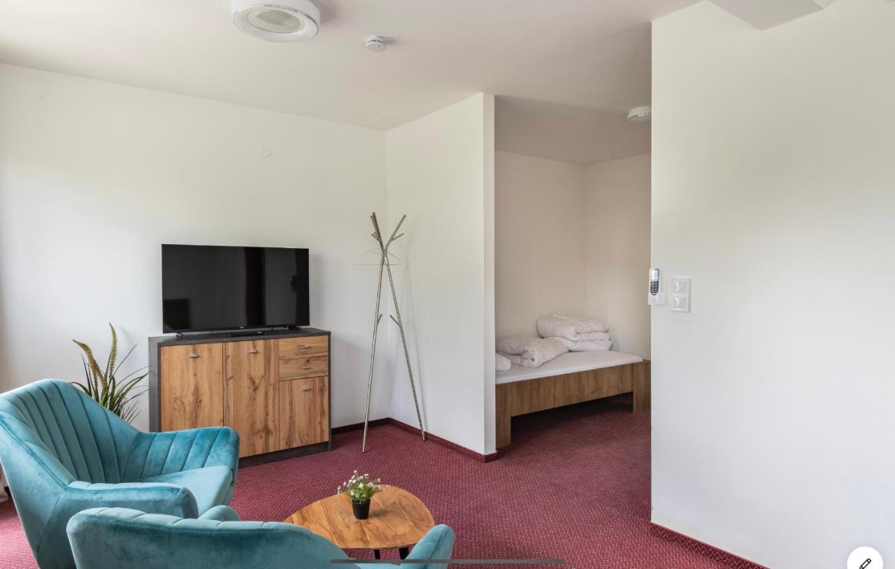 Sinus Premium Aparthotel שיופוק מראה חיצוני תמונה